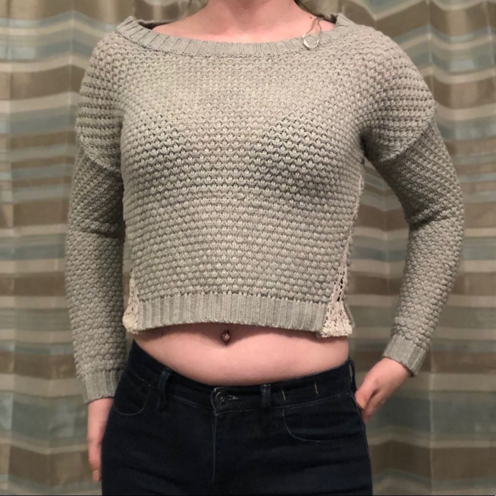 Crop top sweater